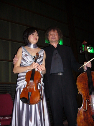 061-1.JPG