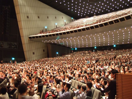 502_0ageconcert06.jpg
