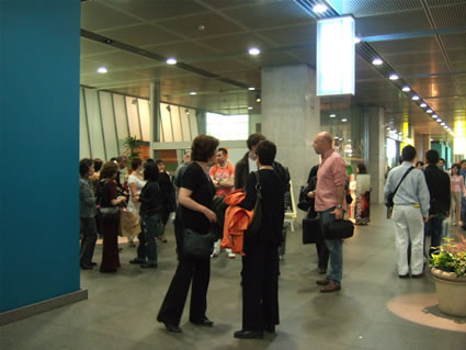 505_enterexit02.jpg