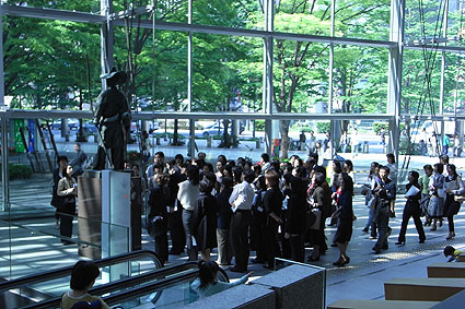 en_20080430_03.jpg