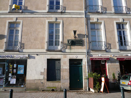 202nantes_julesverne.jpg