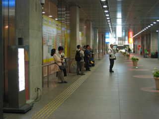 504_en24.jpg
