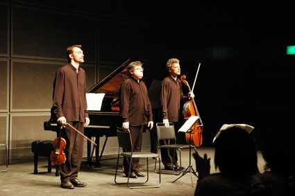505emen001.jpg